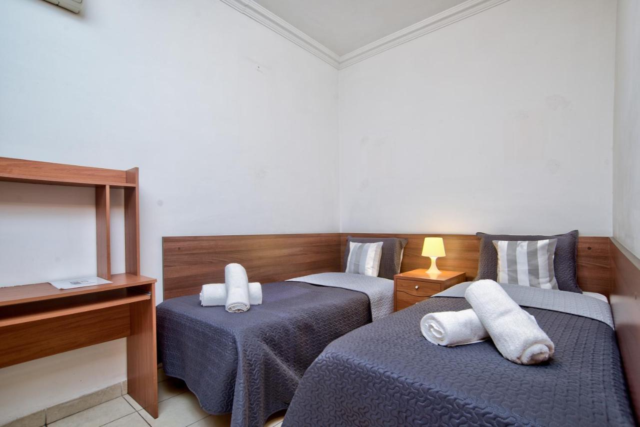 Morina Court - St Julians Seaside Bliss Apartments And Penthouse By Shortletsmalta Saint Julian's ภายนอก รูปภาพ