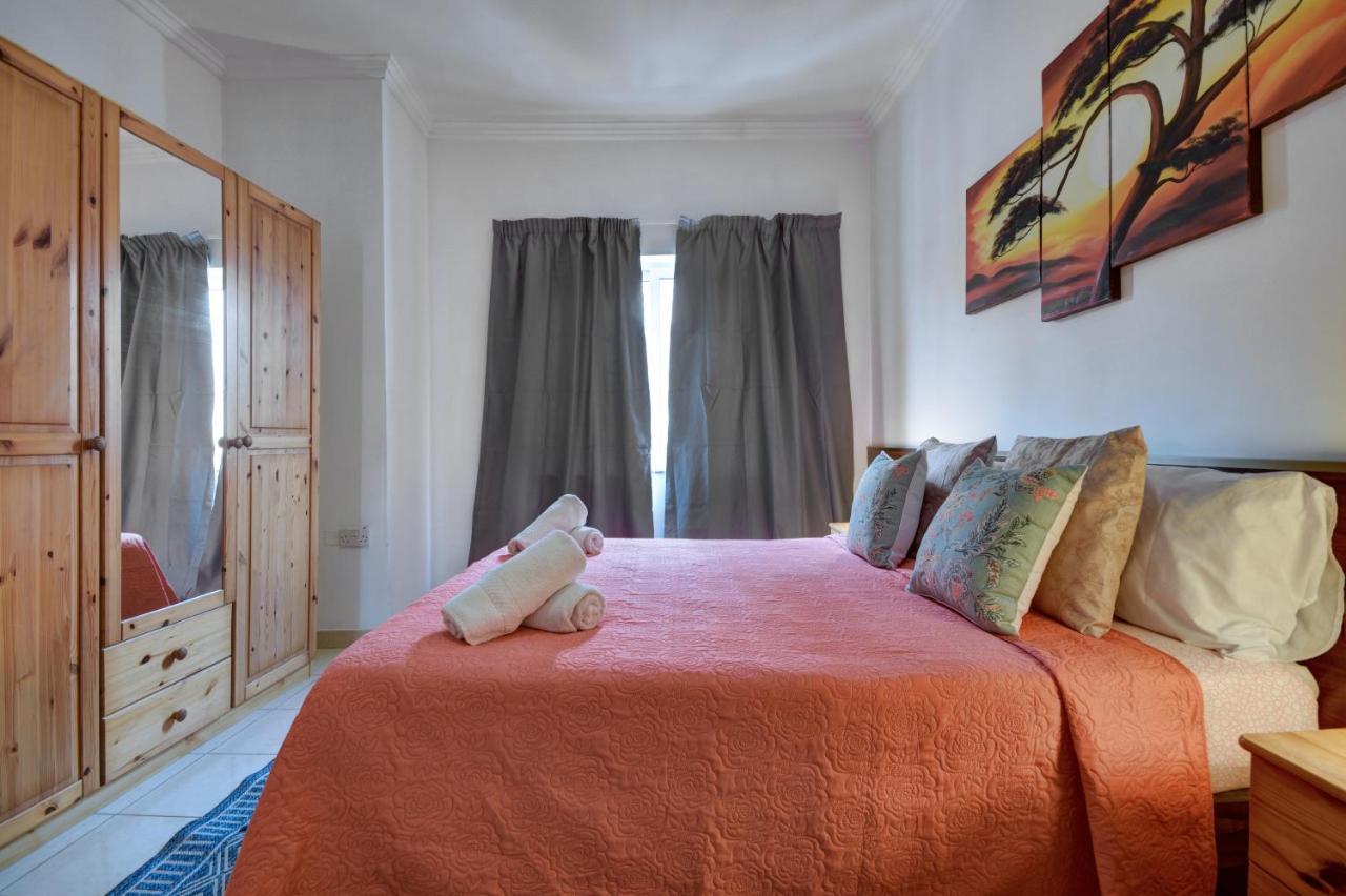 Morina Court - St Julians Seaside Bliss Apartments And Penthouse By Shortletsmalta Saint Julian's ภายนอก รูปภาพ