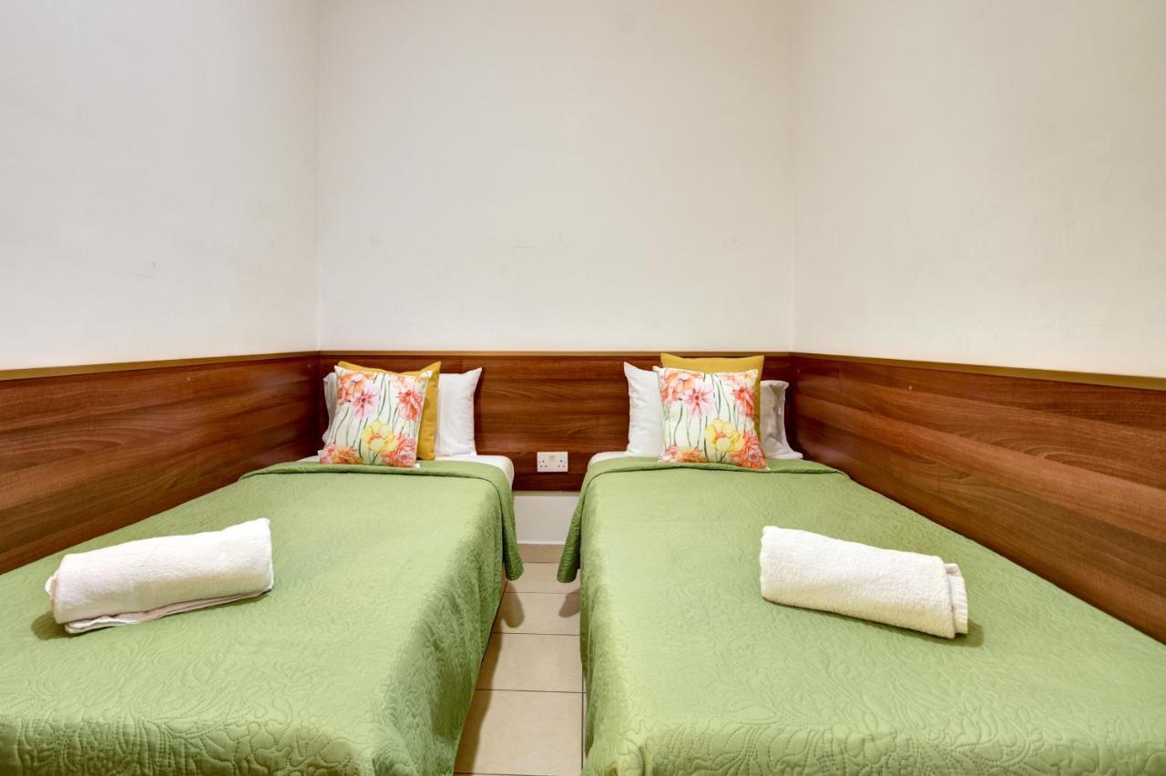 Morina Court - St Julians Seaside Bliss Apartments And Penthouse By Shortletsmalta Saint Julian's ภายนอก รูปภาพ